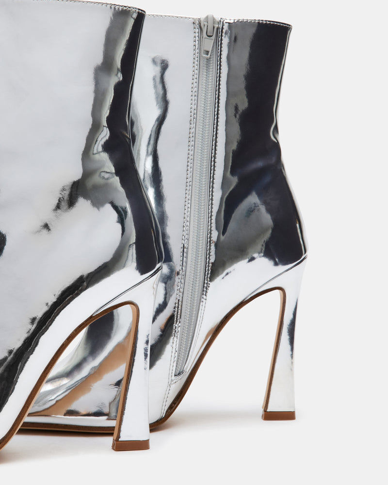 DILARA SILVER - SM REBOOTED