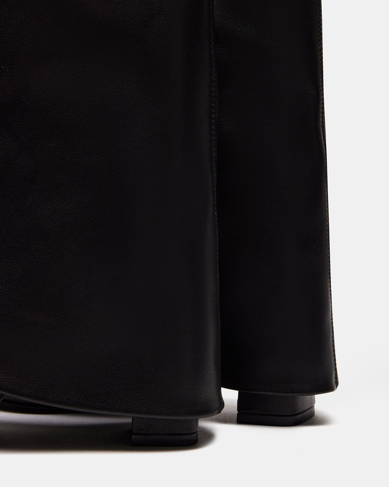 FALLON BLACK LEATHER - SM REBOOTED