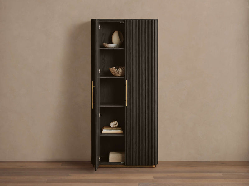 Finnley Cabinet
