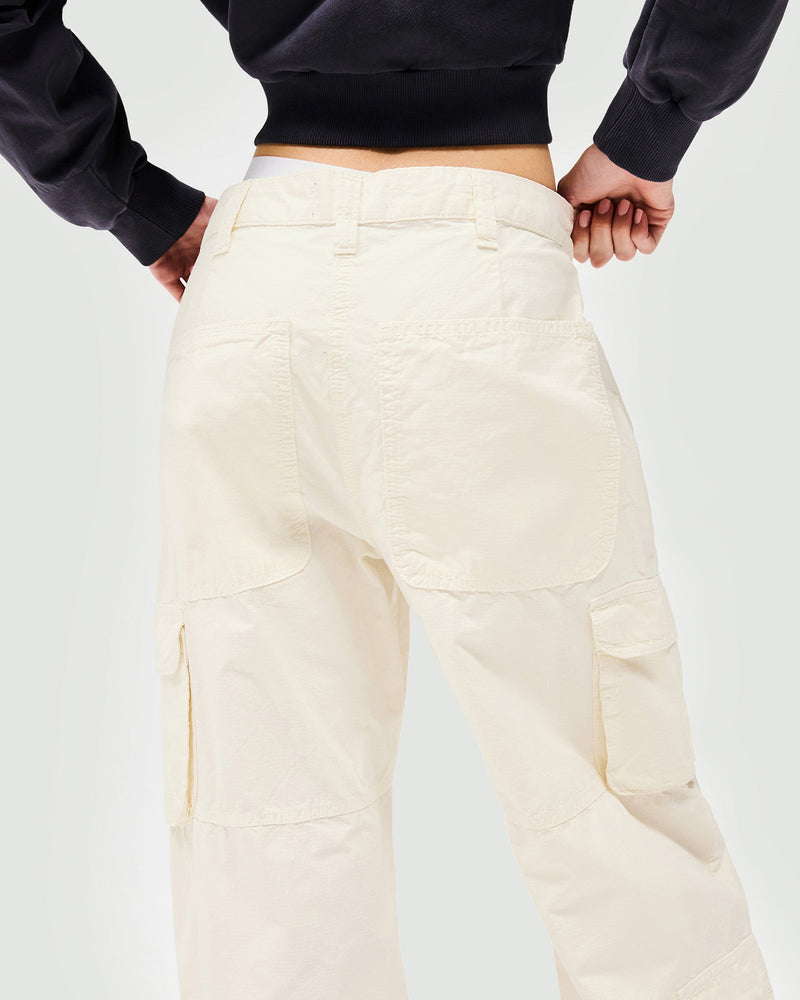 Fender Cargo - Antique White