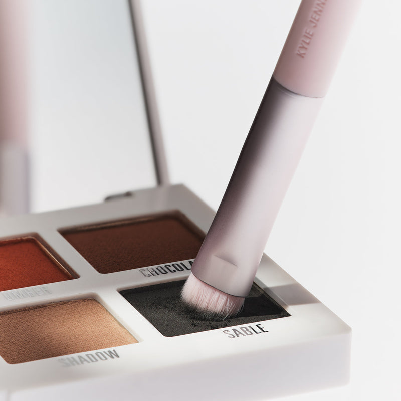 Eyeshadow Shader Brush 06