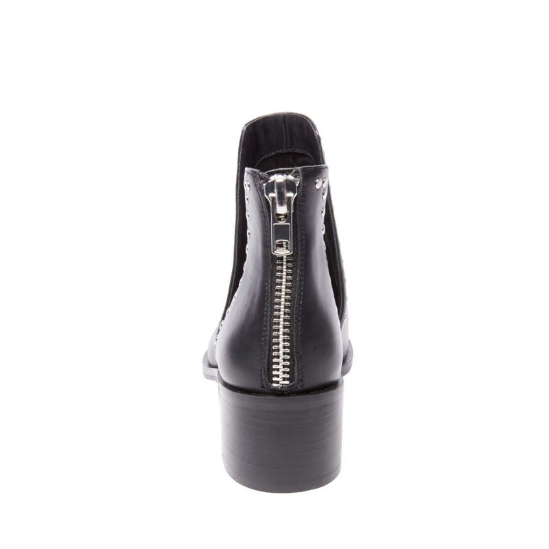 CONSPIRE BLACK LEATHER - SM REBOOTED