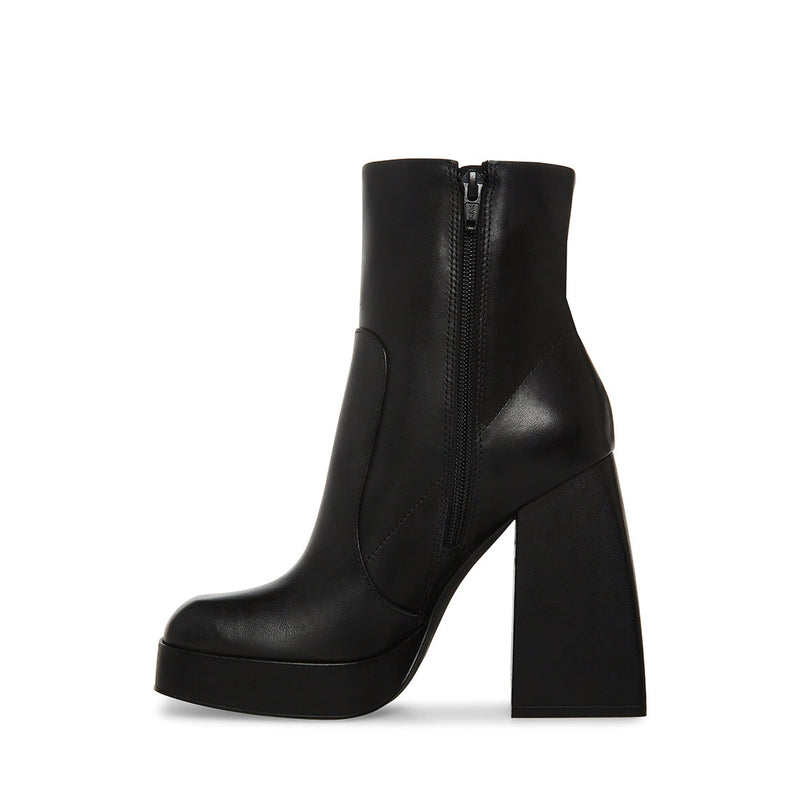 TRINA BLACK LEATHER - SM REBOOTED