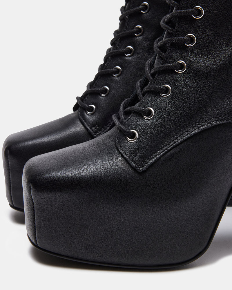 CONFIDENT BLACK LEATHER - SM REBOOTED