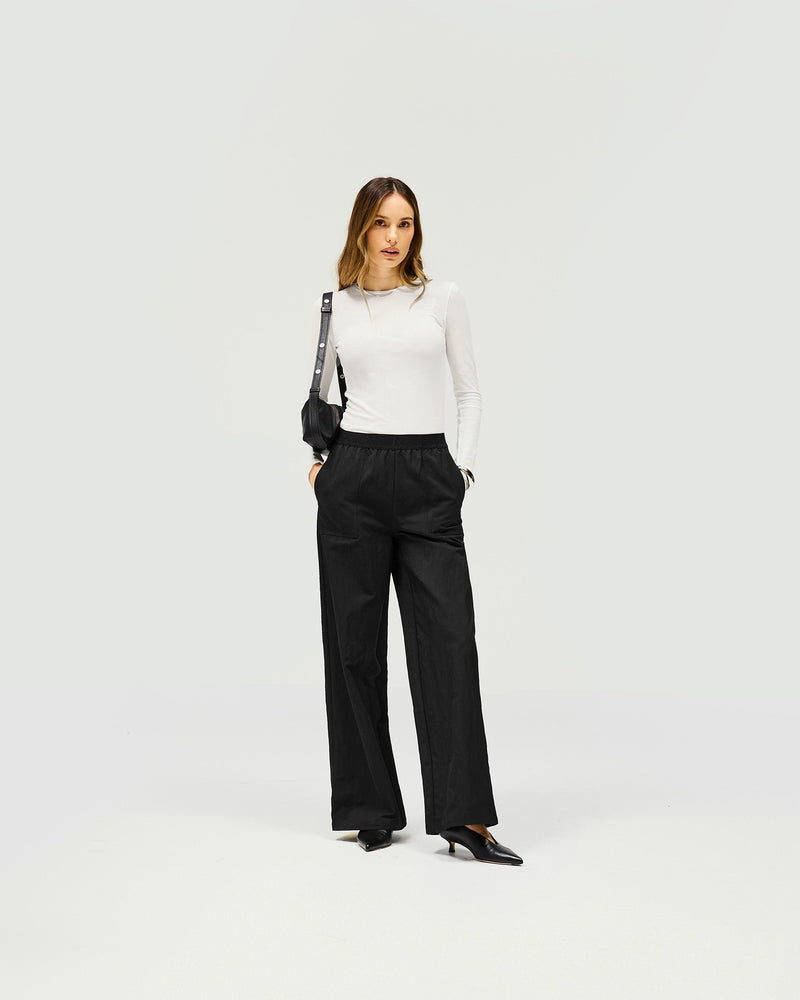 Subway Jogger - Jet Black