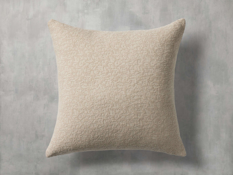 Nouri Pillow